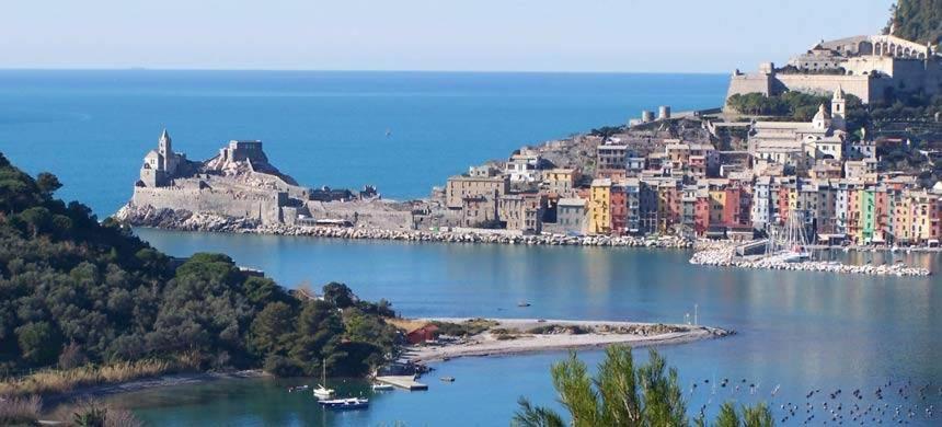 Moderno Appartamento Vista Mare, Con Parcheggio Privato Porto Venere Exterior photo