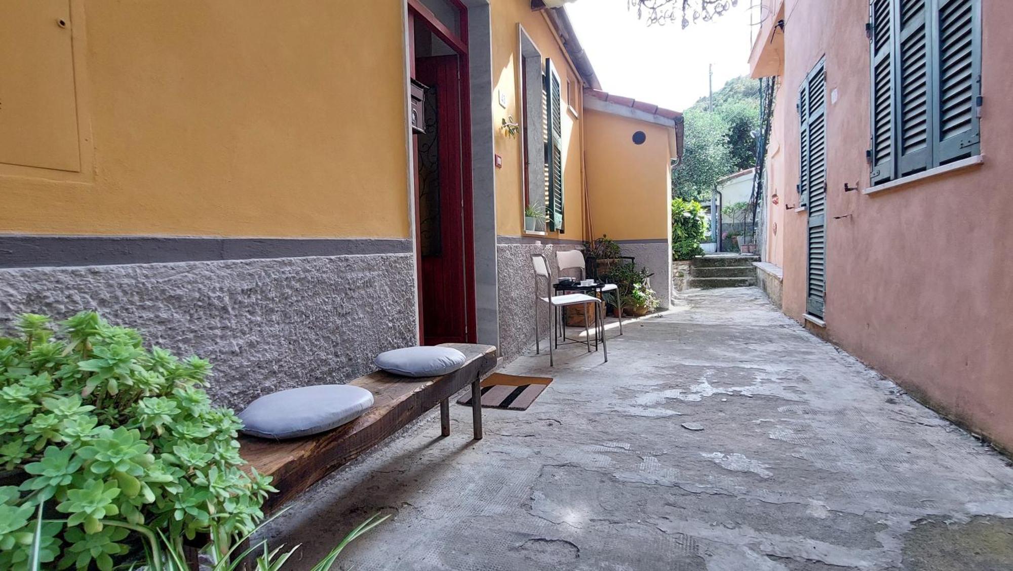 Moderno Appartamento Vista Mare, Con Parcheggio Privato Porto Venere Exterior photo
